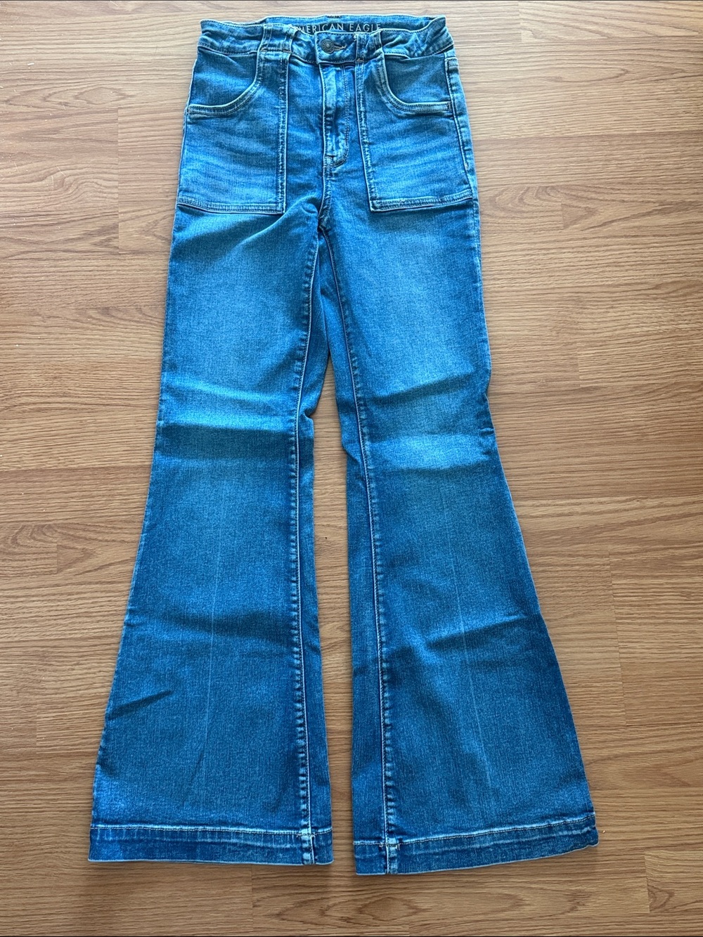 American Eagle Outfitters Medium Blue Flare Jeans - Women's